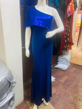 Load image into Gallery viewer, One Shoulder Blue Gown